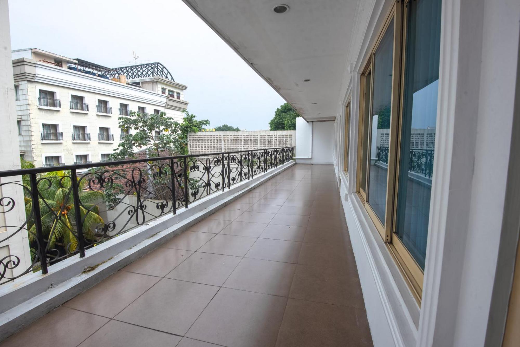 The Mirah Bogor Hotel Exterior photo